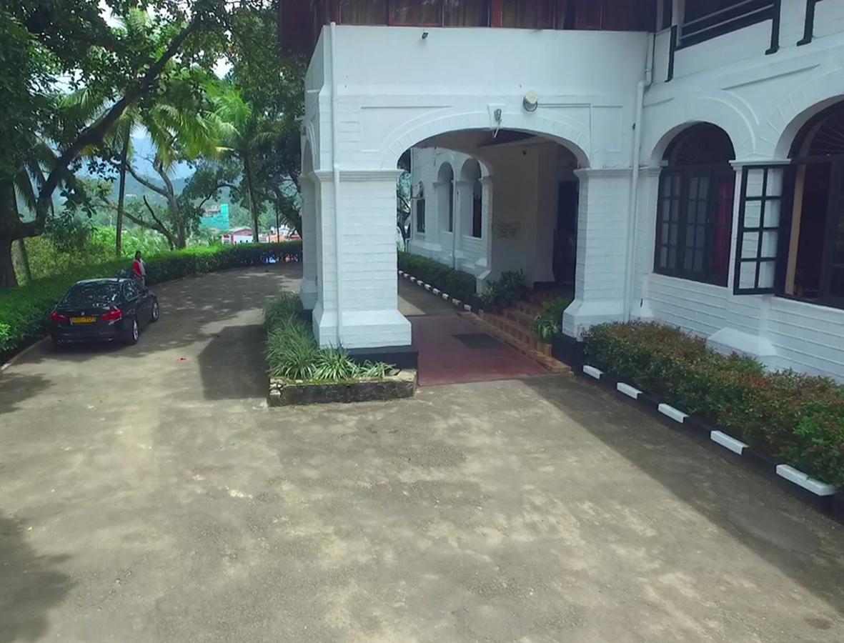 Ratnapura Rest House Hotel Exterior foto